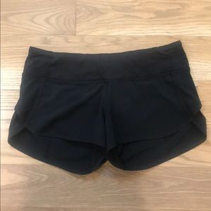 Lululemon speed short 2.5 in